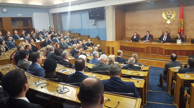 МАНС тражи да тужилаштво хитно информише јавност: Како је ДПС плаћао кампању?